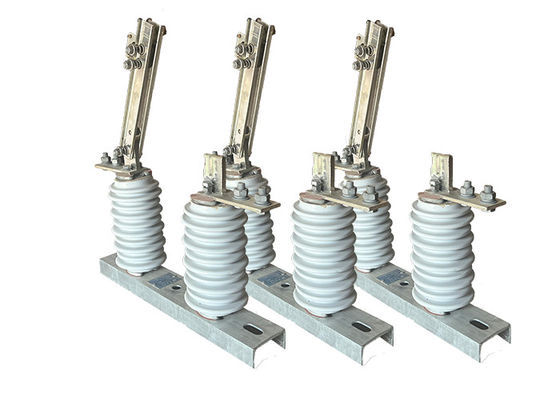 качество  Outdoor Disconnector Switch Ceramic Insulator Hookstick Operated Switch 700Pa Used With Vacuum Circuit Breaker завод